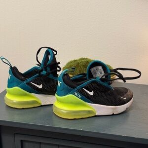 Nike Kids Black and Teal Sneakers